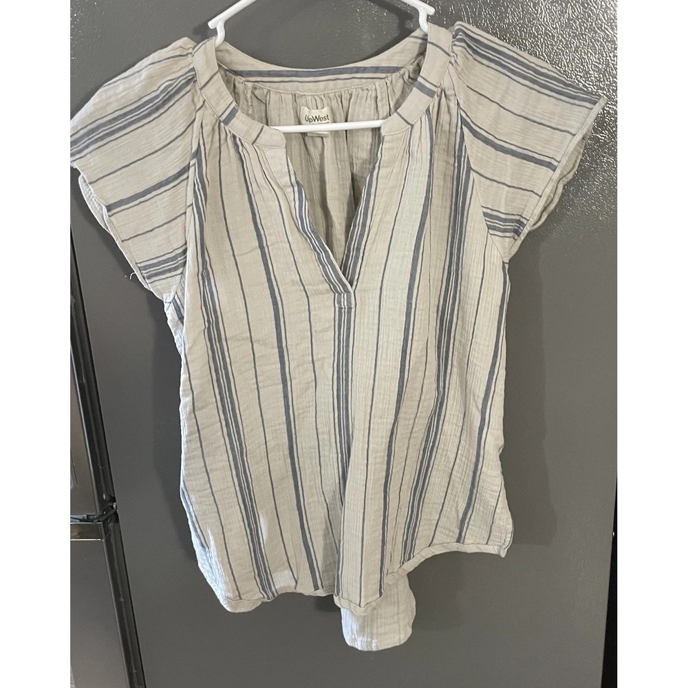 UpWest Resort Mercantile Women's Small Short Sleeve Striped Shirt‎ blouse Beach